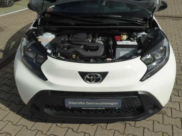 Toyota Aygo X Business Hatchback