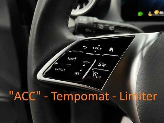 Mercedes-Benz A 180 Hatchback Progressive