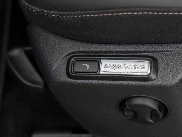 Volkswagen T-Roc 1.5 TSI DSG R-Line