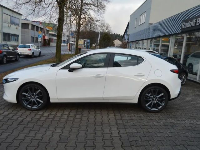 Mazda 3 Benzin 140PS 6AG Centre-Line Navi PDC SHZ