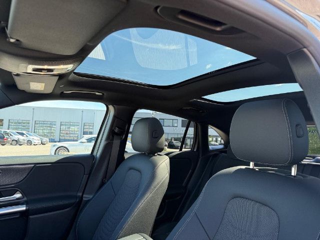 Mercedes-Benz GLA 180 GLA 180 d