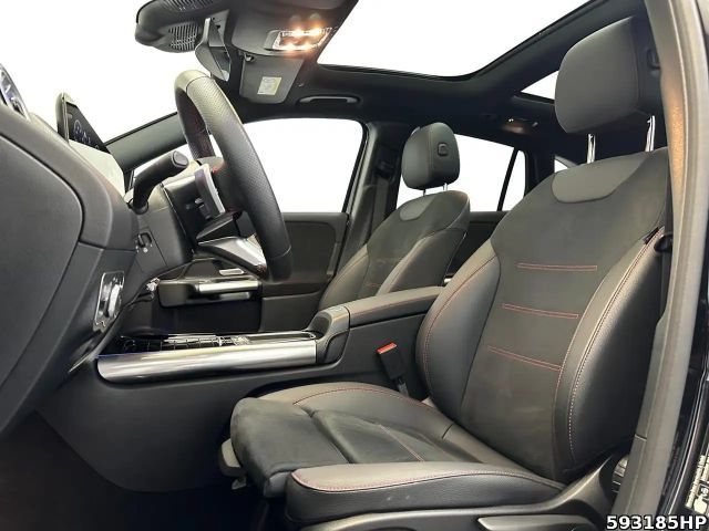 Mercedes-Benz GLA 200 AMG Line