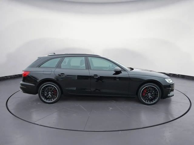 Audi A4 40 TFSI Business S-Tronic