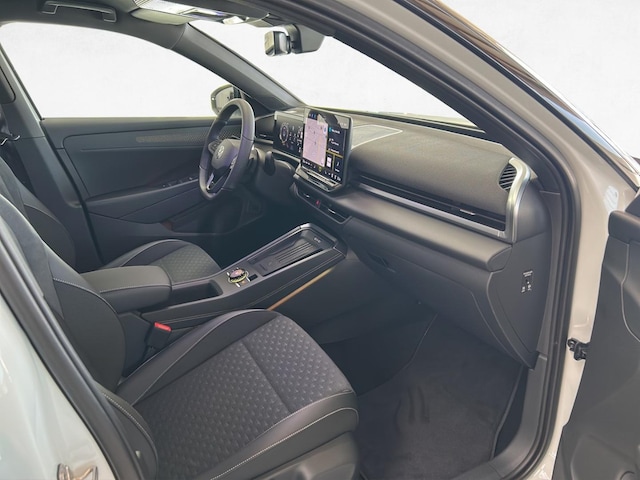 Volkswagen T-Roc 1.5 eTSI DSG R-Line