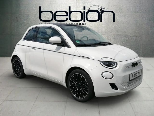 Fiat 500e La Prima