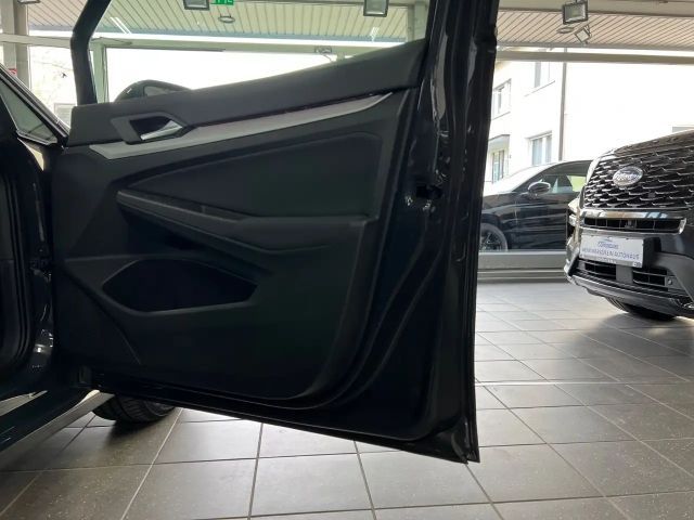 Volkswagen Golf 2.0 TDI Golf VIII Life Variant