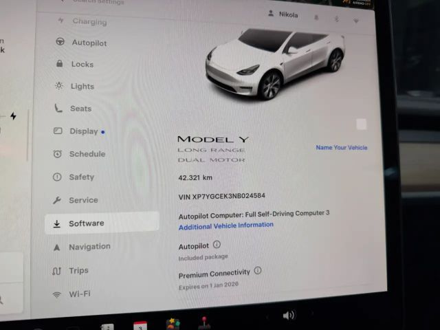 Tesla Model Y AWD Long Range