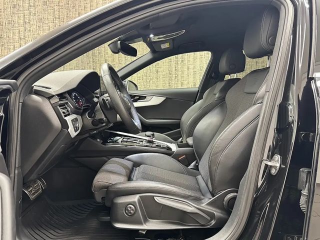 Audi A4 40 TFSI Avant Quattro S-Tronic