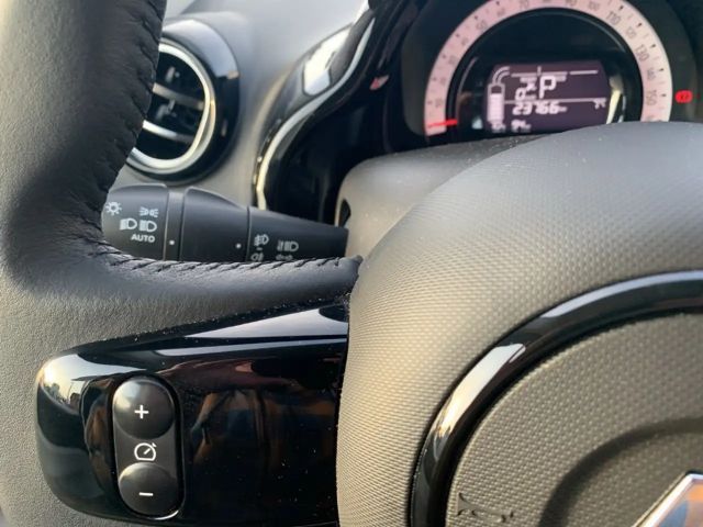 Renault Twingo E-Tech Techno