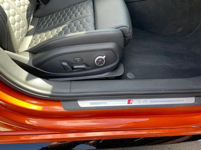 Audi RS4 Avant Quattro