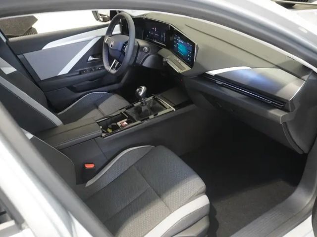 Opel Astra 1.2 Turbo Enjoy Turbo