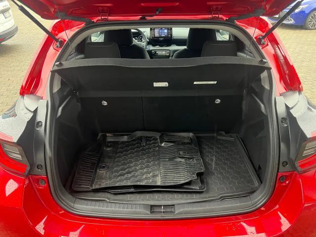 Toyota Yaris Hatchback Hybride Team D