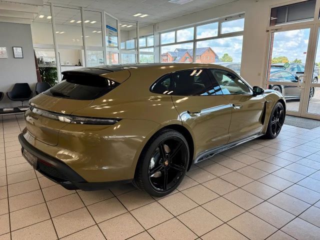 Porsche Taycan GTS Sport Turismo