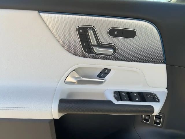 Mercedes-Benz GLA 250 GLA 250 e Style