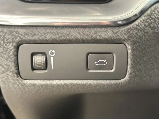 Volvo XC60 Momentum