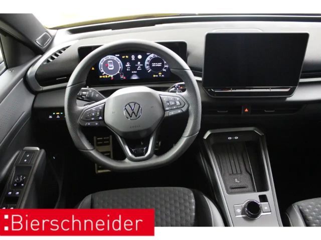 Volkswagen T-Roc 1.5 eTSI DSG R-Line Style