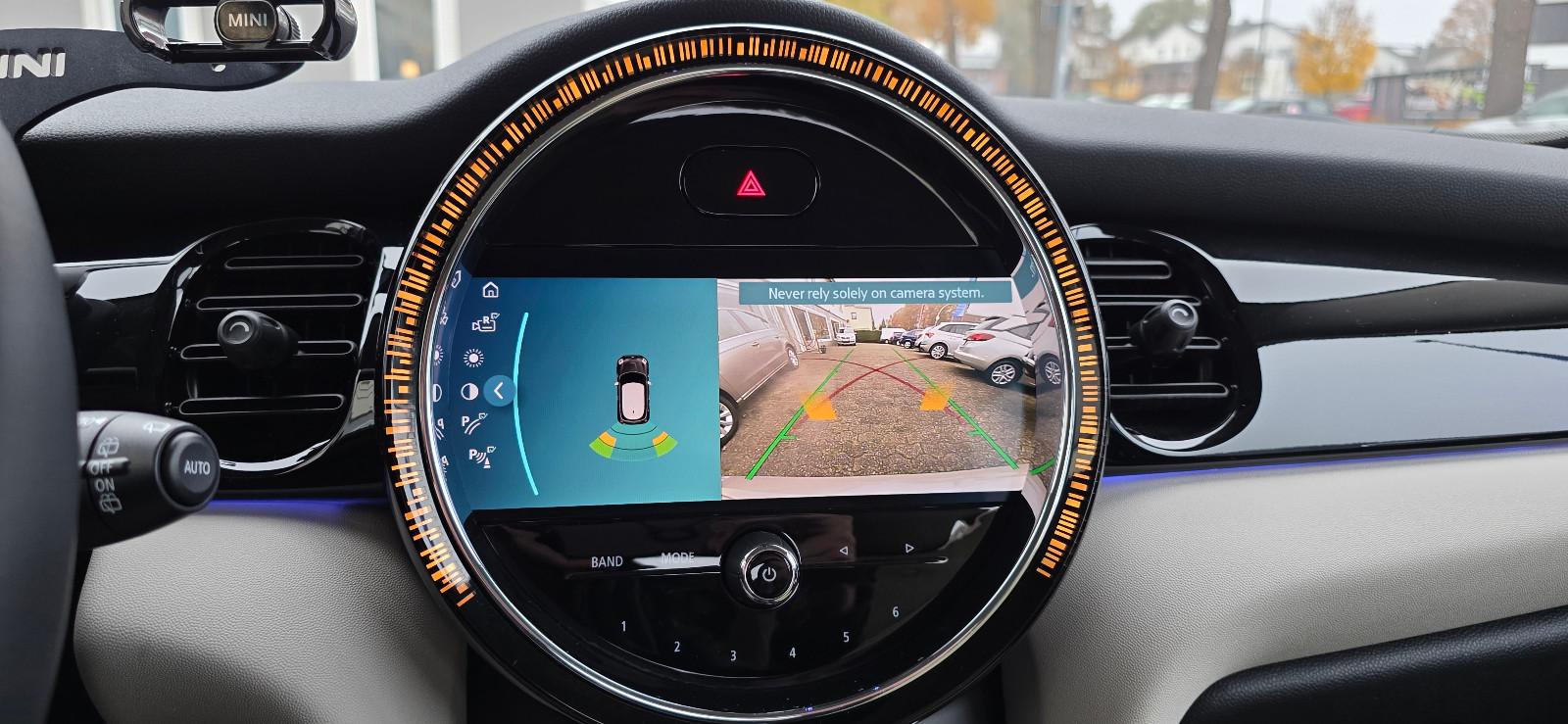 MINI Cooper Resolute Edition 1-Hand LED 2.J-Garantie