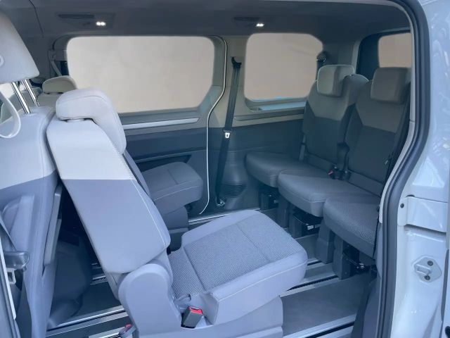 Volkswagen Multivan Life T7