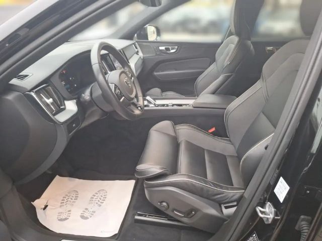 Volvo XC60 Dark Plus