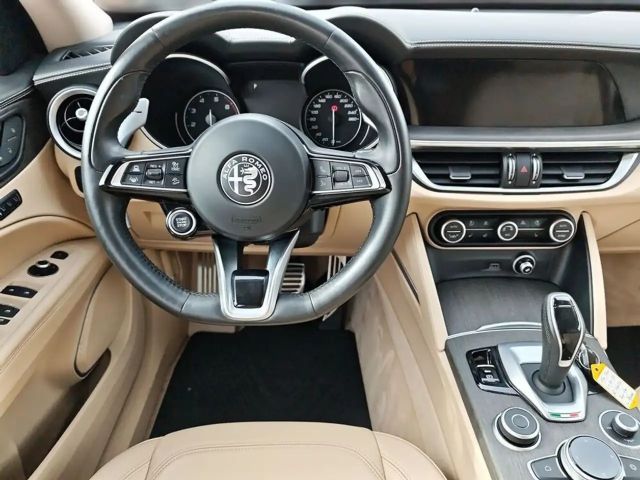 Alfa Romeo Stelvio Q4