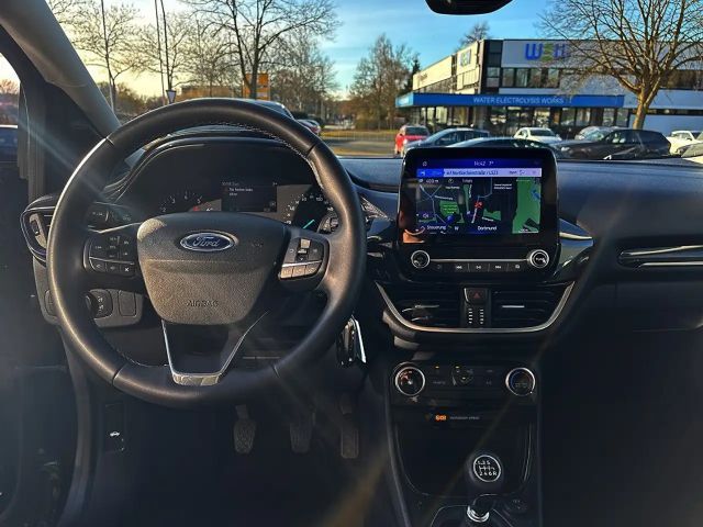 Ford Puma EcoBoost Titanium