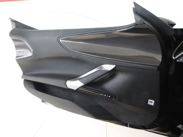 Ferrari SF90 Stradale