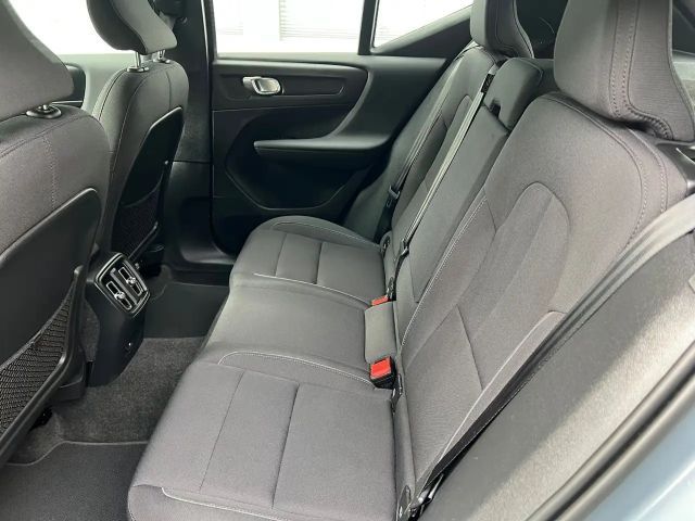 Volvo XC40 Core Recharge