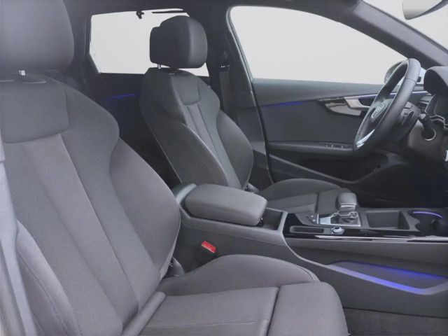 Audi A4 30 TDI Avant S-Line