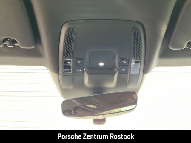 Porsche Taycan 4 Cross Turismo