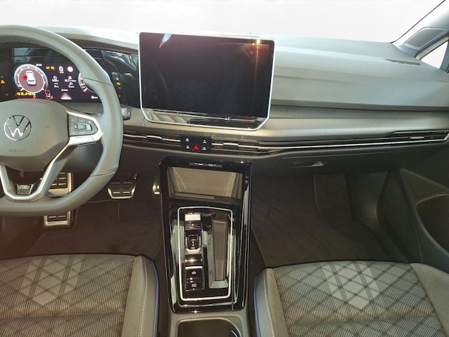 Volkswagen Golf DSG R-Line