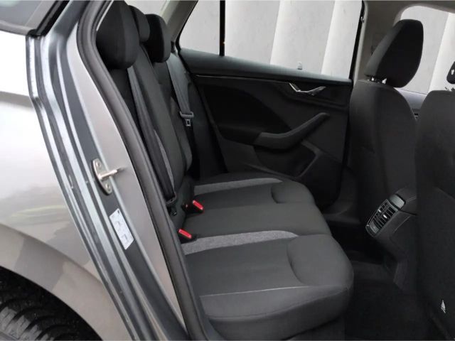 Skoda Kamiq Essence TSI*DSG LED SHZ Tempo digCockp PDC