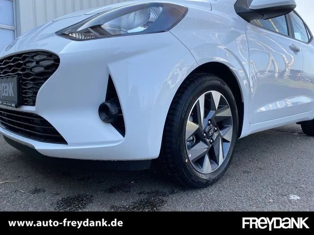 Hyundai i10 1.0 2WD Trend