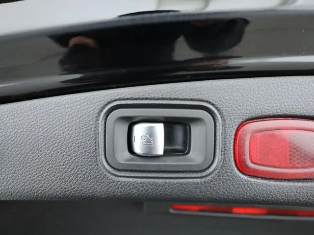 Mercedes-Benz E 400 4MATIC Coupé E 400 d