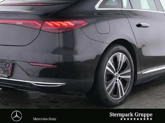 Mercedes-Benz EQE 300 Sedan