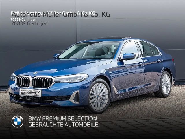 BMW 530 Luxury Line Sedan xDrive
