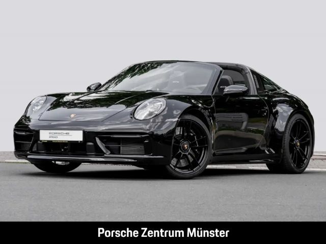 Porsche 992 4 Coupé GTS Targa
