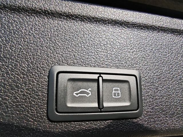 Audi A4 35 TFSI Avant S-Line