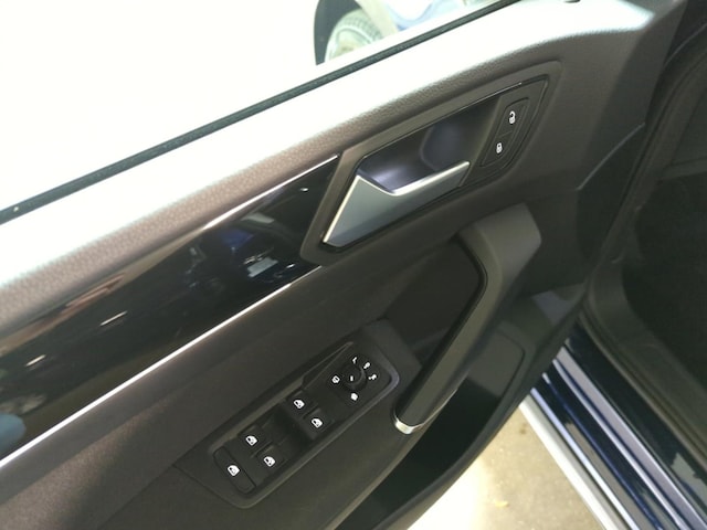 Volkswagen Touran 1.5 TSI DSG