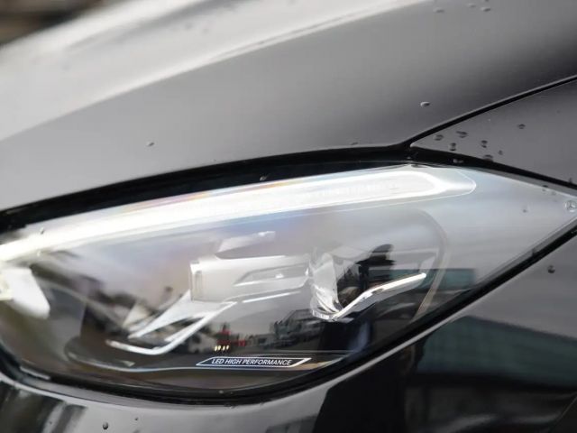 Mercedes-Benz C 180 Sedan