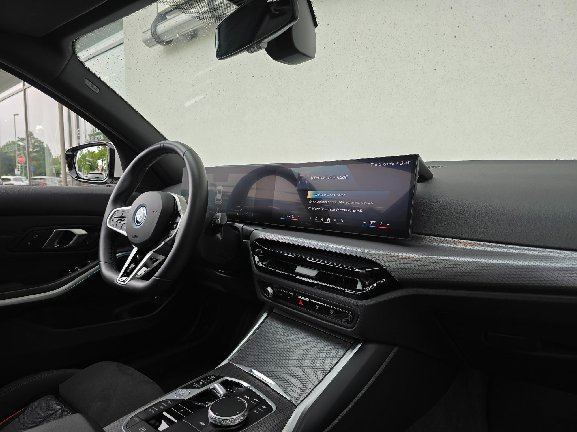 BMW 330 330e Touring