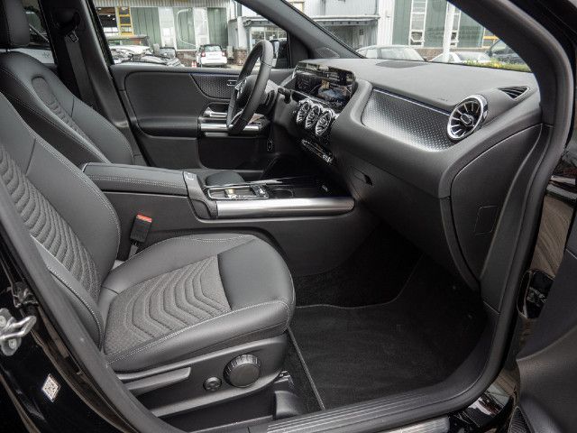 Mercedes-Benz B 200 Sedan