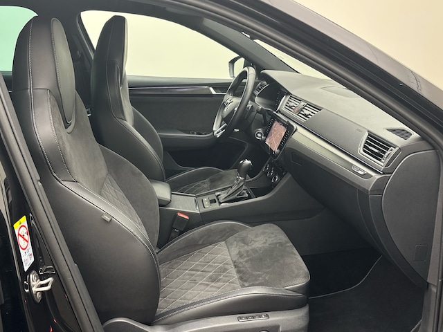 Skoda Superb 2.0 TDI Combi Sportline