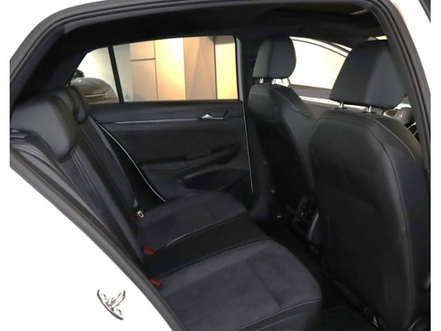 Volkswagen Golf 1.5 eTSI DSG Golf VIII