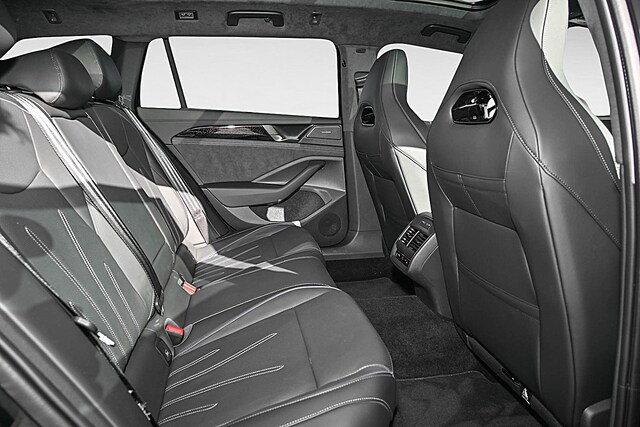 Volkswagen Passat DSG R-Line