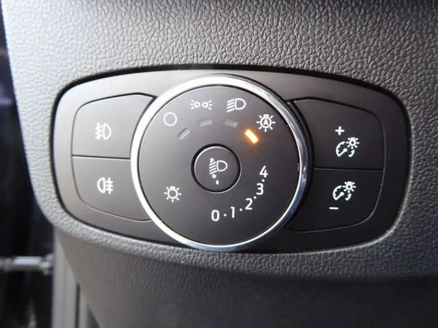 Ford Focus Traveller 1,5 EcoBlue *LED*NAVI*PDC*