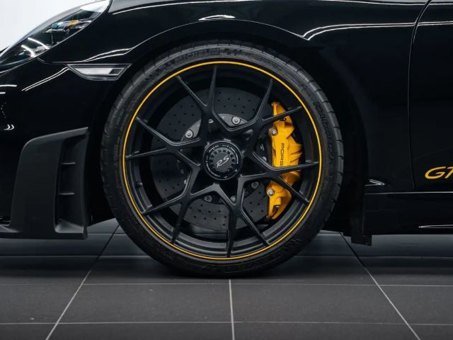 Porsche Cayman 718 Coupé RS