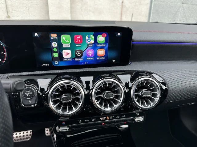 Mercedes-Benz CLA 200 AMG Line Shooting Brake