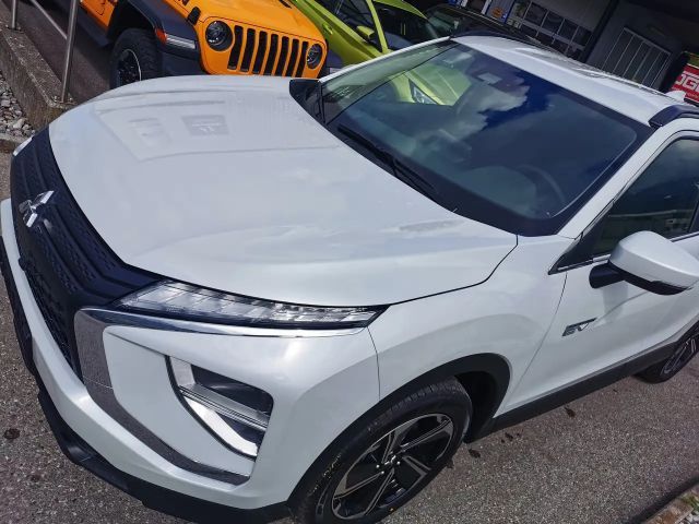 Mitsubishi Eclipse Cross 4WD CVT Intense PHEV