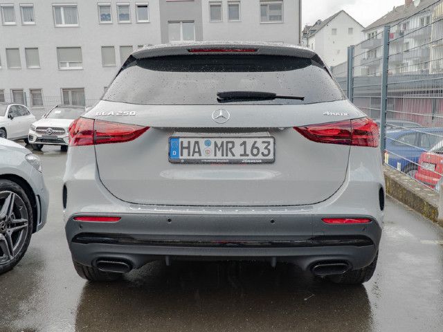 Mercedes-Benz GLA 250 4MATIC