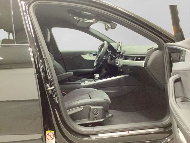 Audi A4 40 TFSI Quattro S-Line